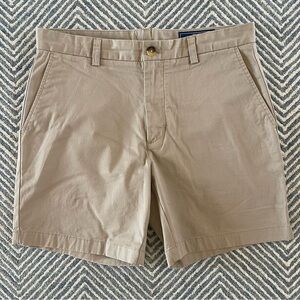 Vineyard Vines Men’s Tan Flat Front Shorts Size 32
